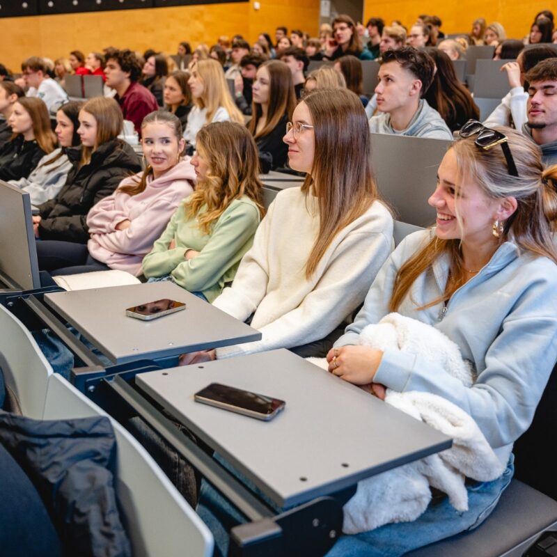 lzvu1-2025-3gimnazija